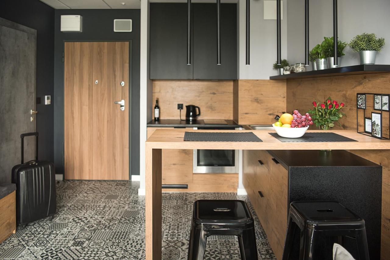 Wola Loft Apartment Варшава Экстерьер фото