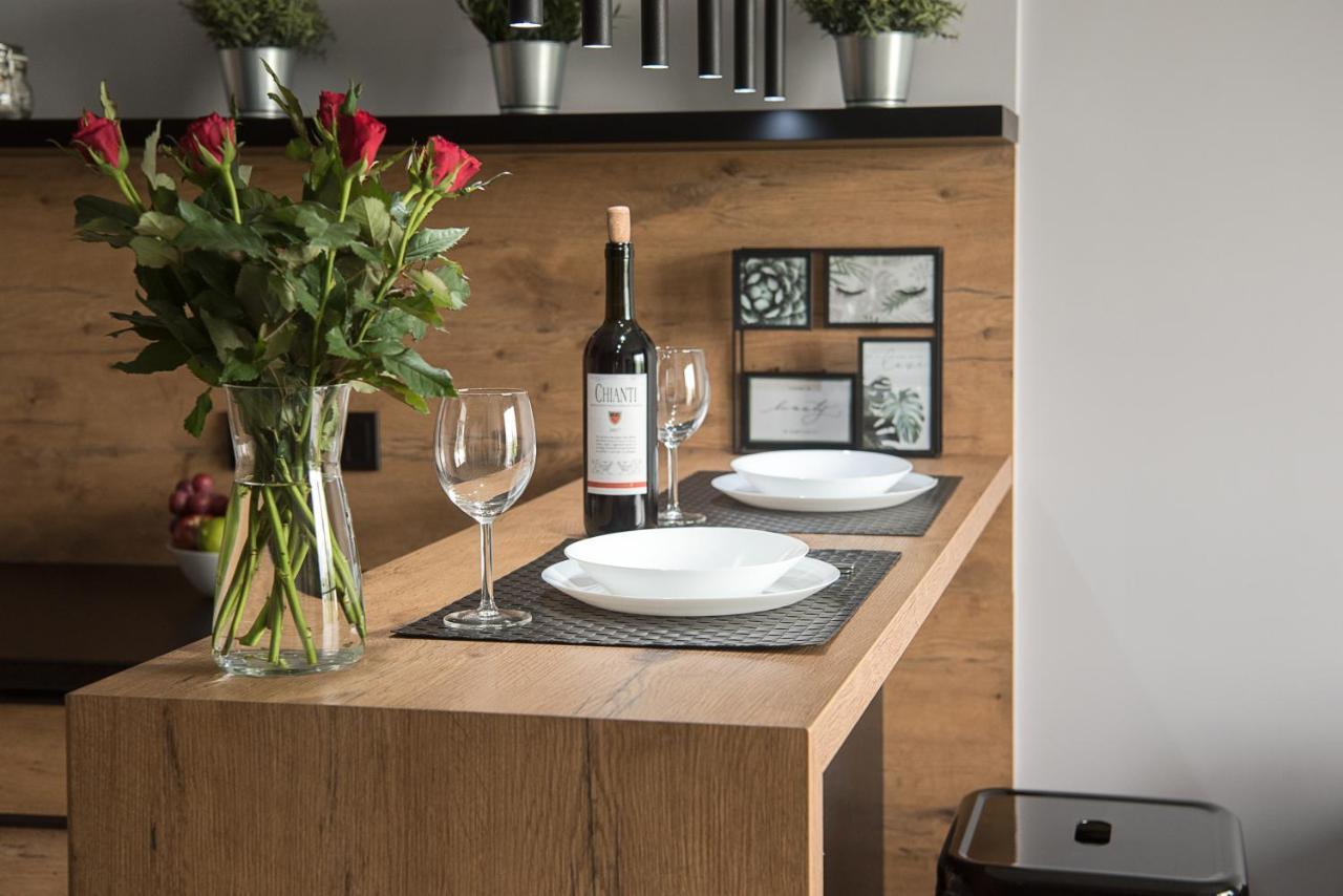 Wola Loft Apartment Варшава Экстерьер фото